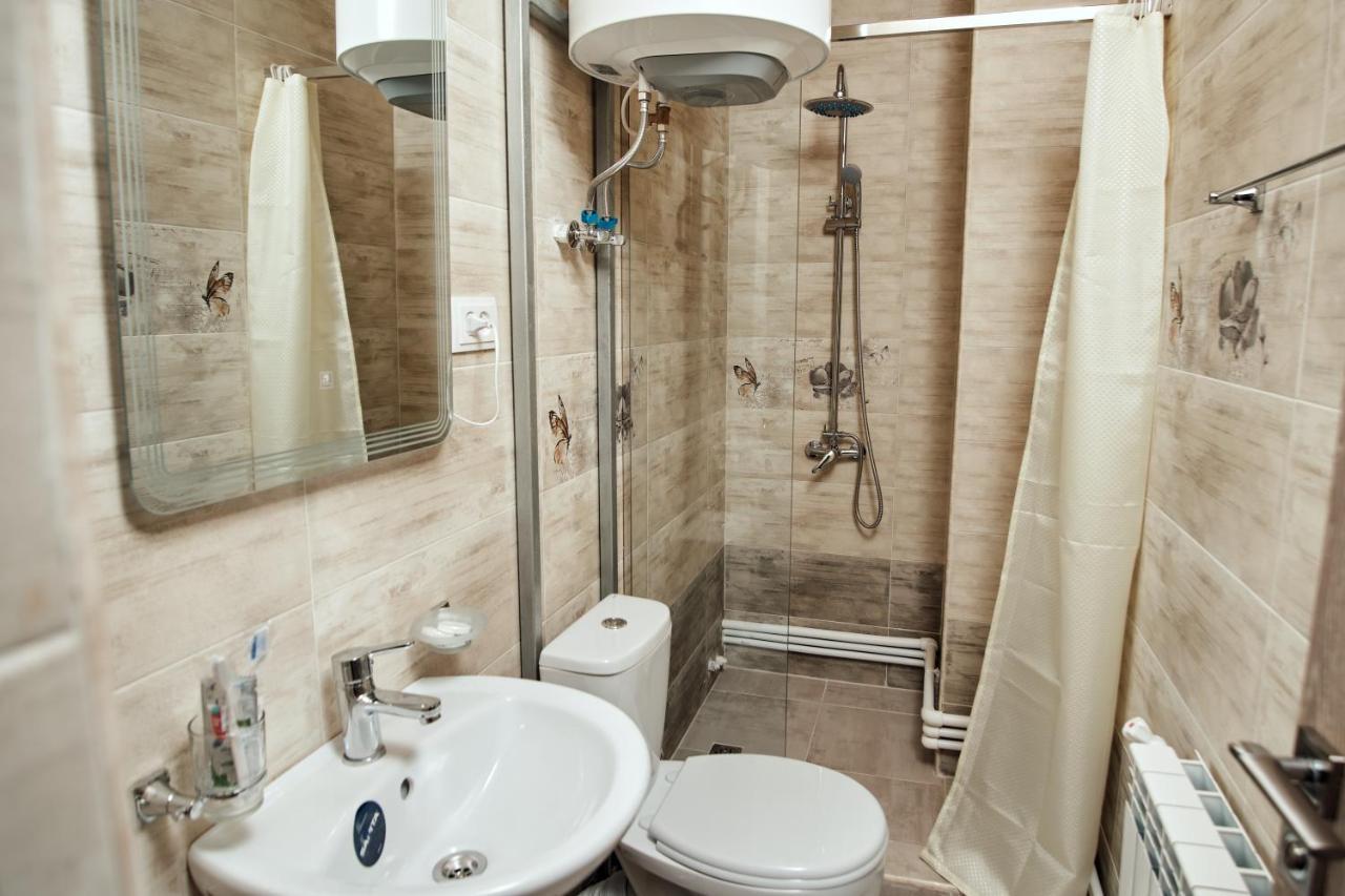Ro Metro Aparthotel Gjoemri Buitenkant foto