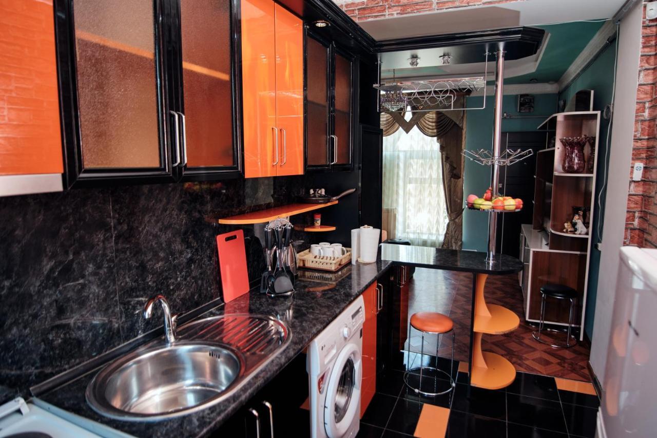 Ro Metro Aparthotel Gjoemri Buitenkant foto