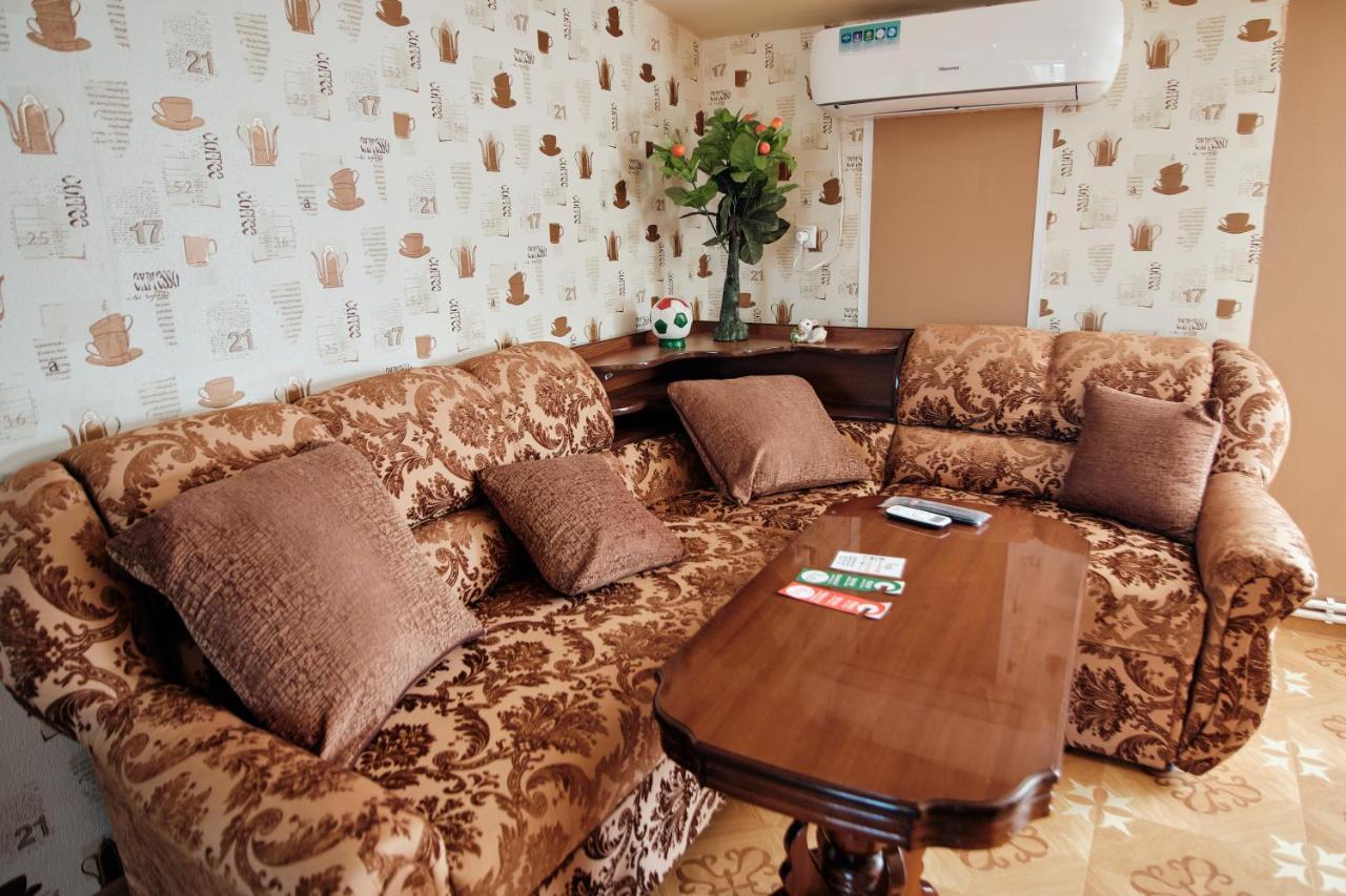Ro Metro Aparthotel Gjoemri Buitenkant foto