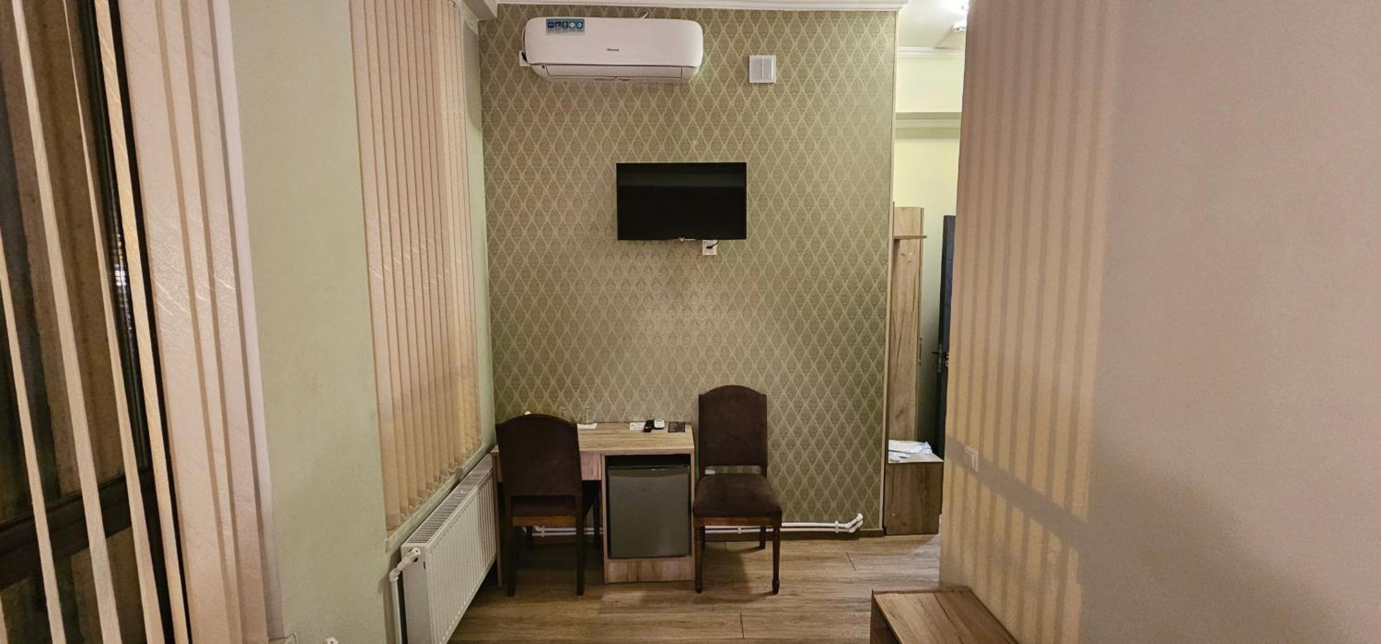 Ro Metro Aparthotel Gjoemri Buitenkant foto