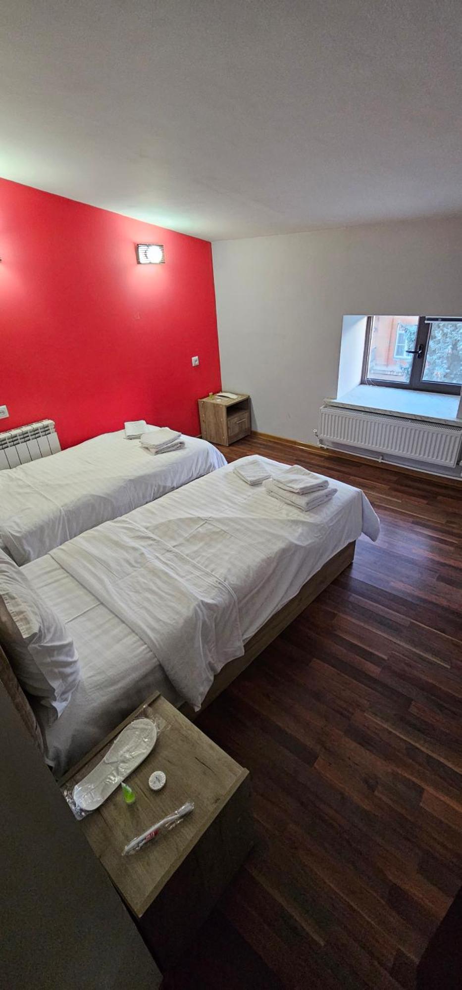 Ro Metro Aparthotel Gjoemri Buitenkant foto