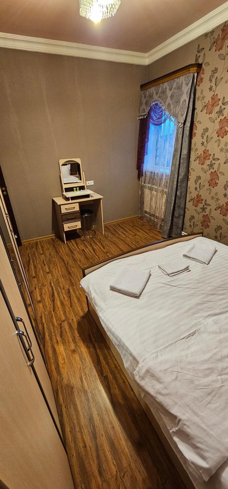Ro Metro Aparthotel Gjoemri Buitenkant foto